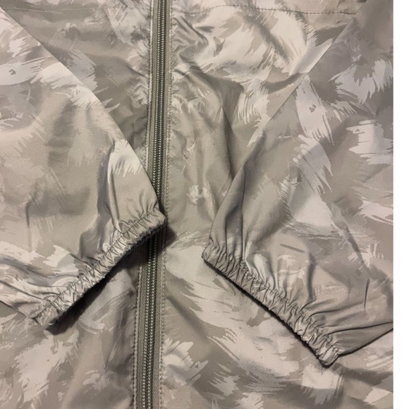 Columbia green camo long sleeve hooded windbreaker jacket NWT - Picture 3 of 9